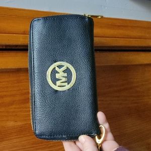 Michael Kors Wristlet